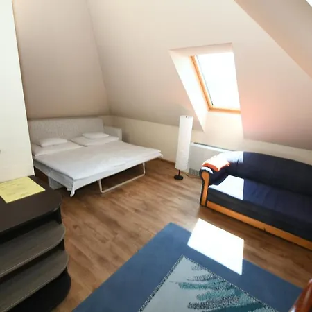 Hotel Ezuesthid Veszprém