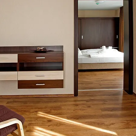 Hotel Ezuesthid 4*