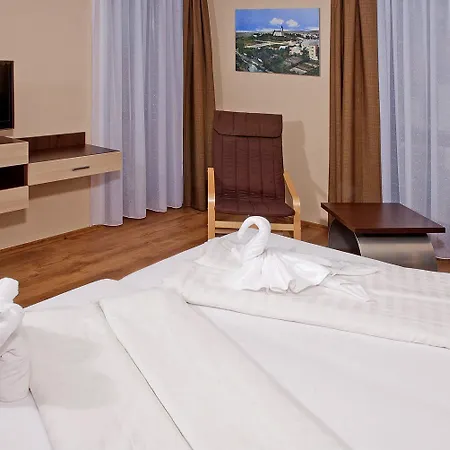Hotel Ezuesthid 4*