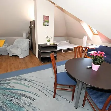 Ezuesthid 4* Veszprém