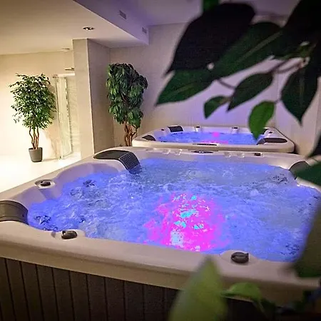 Hotel Ezuesthid 4*