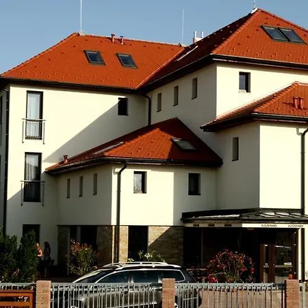 Ezüsthíd Szálloda Veszprém