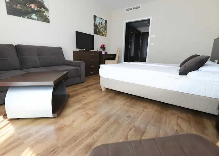 Szálloda Ezüsthíd 4*